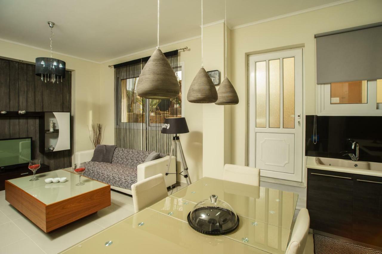 Glaros Beach Apartment カト・ダラトソ エクステリア 写真